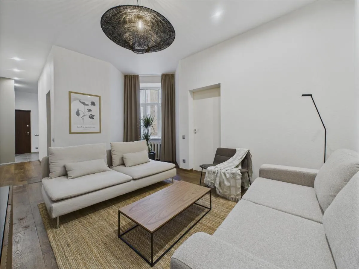 Photo 3 of 2BR Old Town Apartment near St Peter’s Church