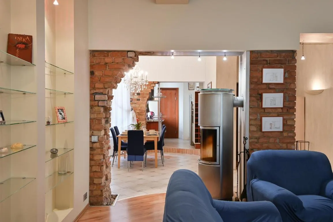 Image of 2-bdrm Quiet Central Apartment