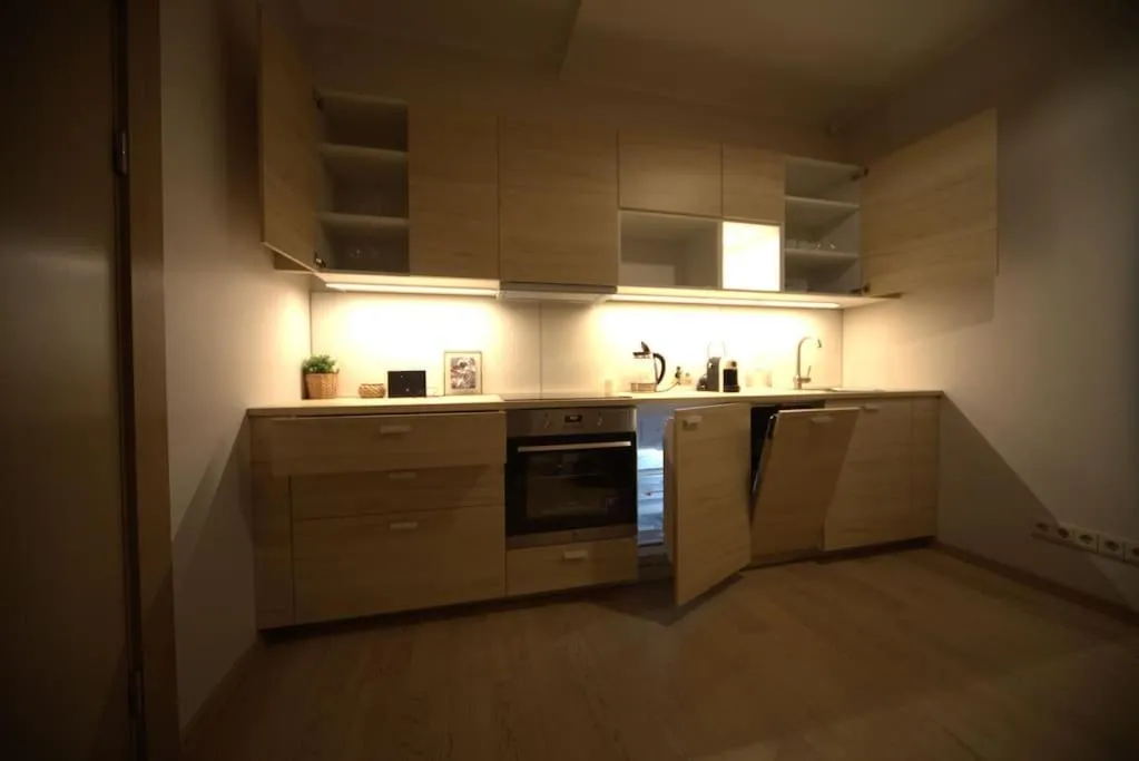 Image 3 of 3 bedroom apartment in the Old/T