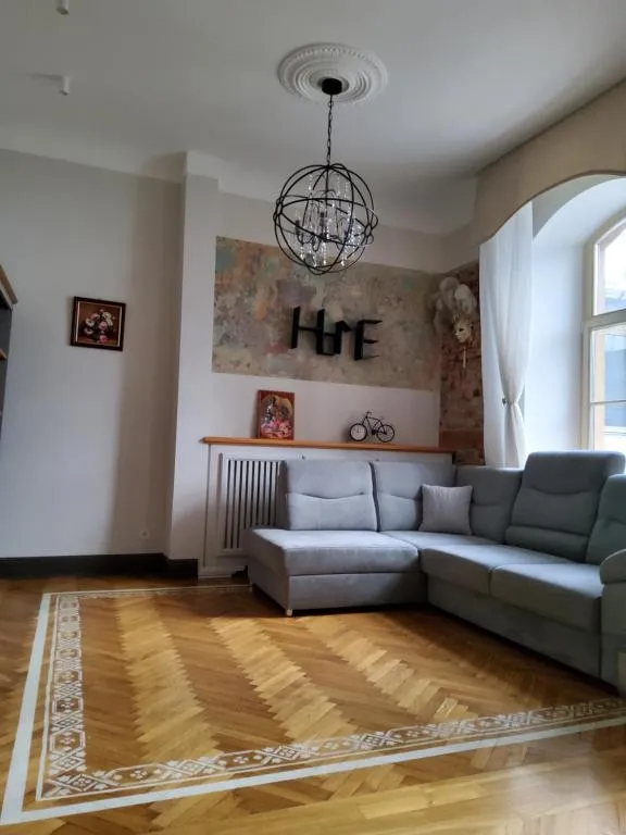 Image of Al Pacino apartment