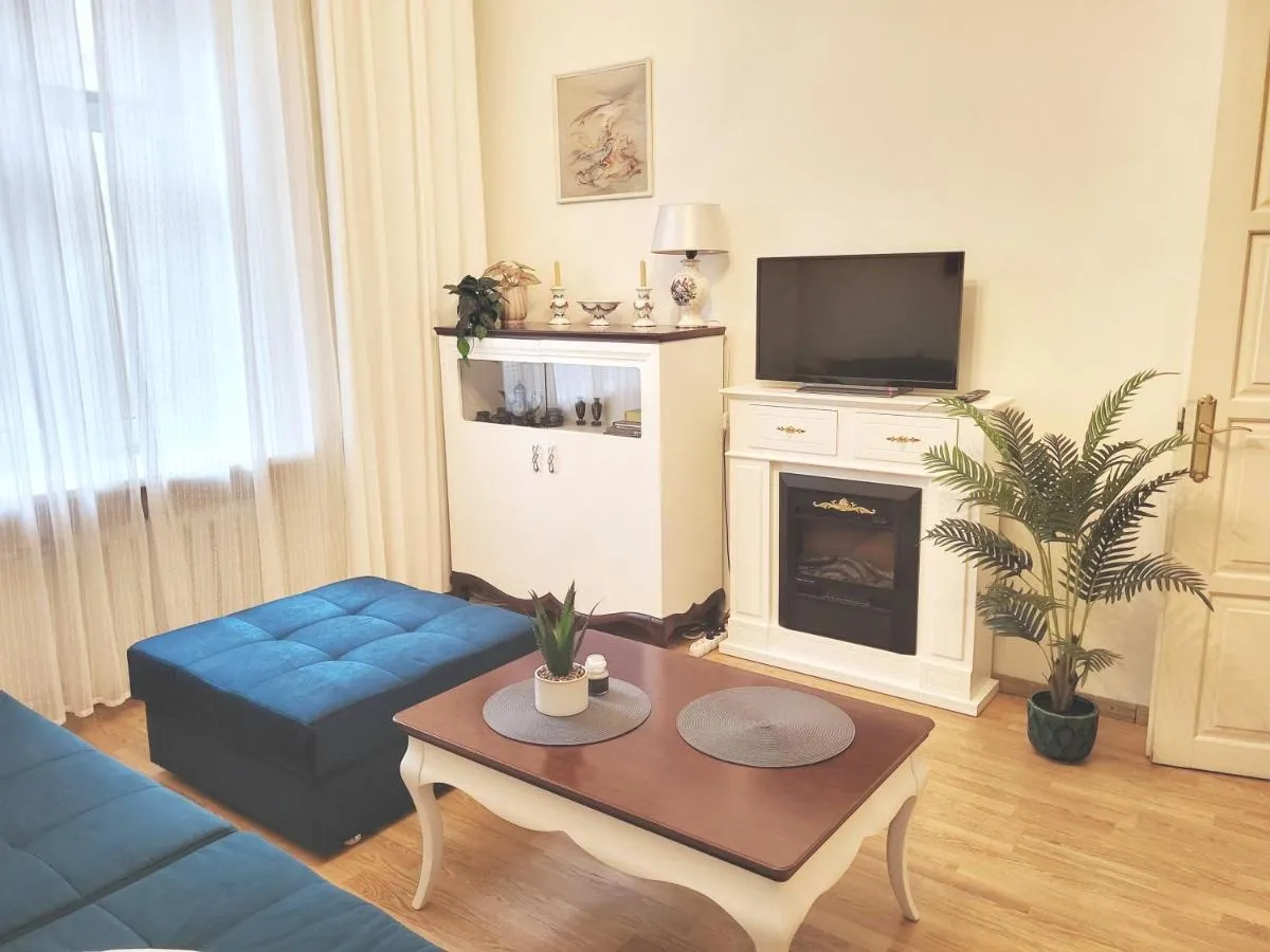 Image 3 of Alunana Premium & Fireplace apartment in Art Nouveau district, 63 sqm, 1870s, Self check-in