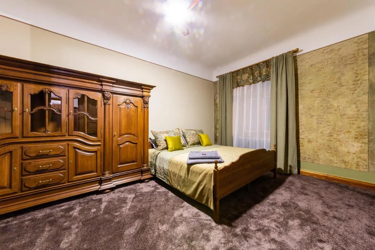Image 1 of Ancient Storie’s AP 65sqm Renovated Free parking