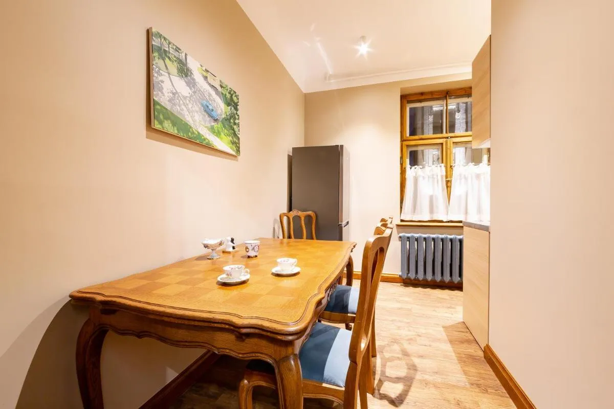 Image 6 of Ancient Storie’s AP 65sqm Renovated Free parking