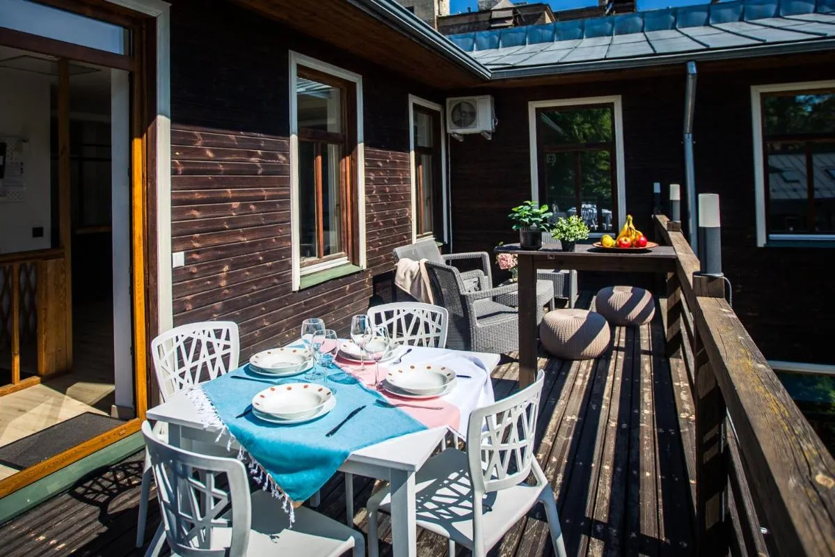 Image 3 of Apartment with a terrace and a hot tub