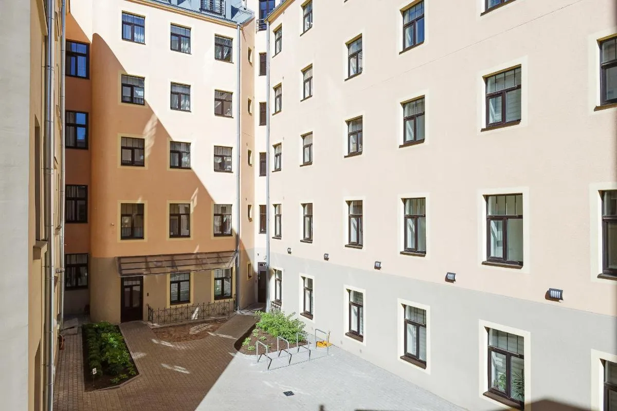 Image 4 of Arida Apartments