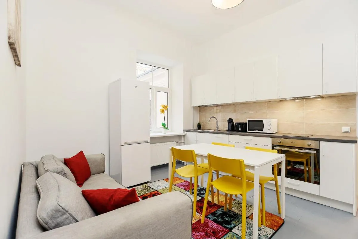 Image 6 of Arida Apartments