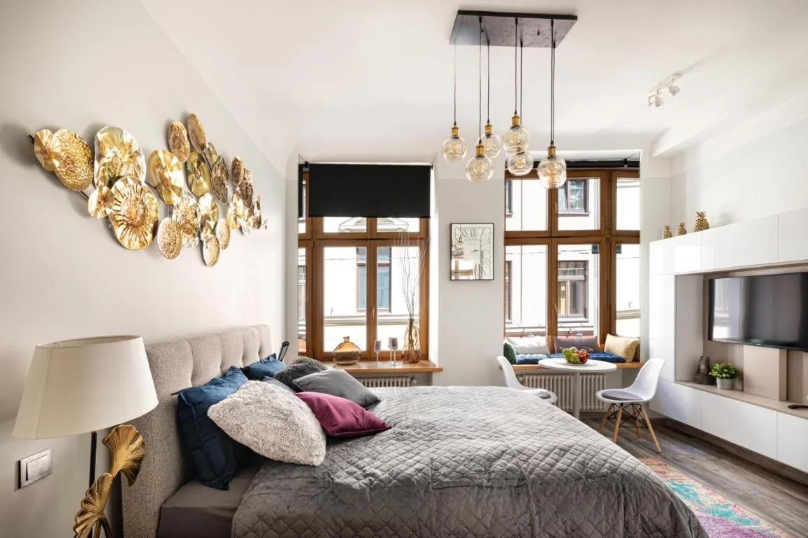 Image of Art Design King Bed Studio Apartment In Old Town