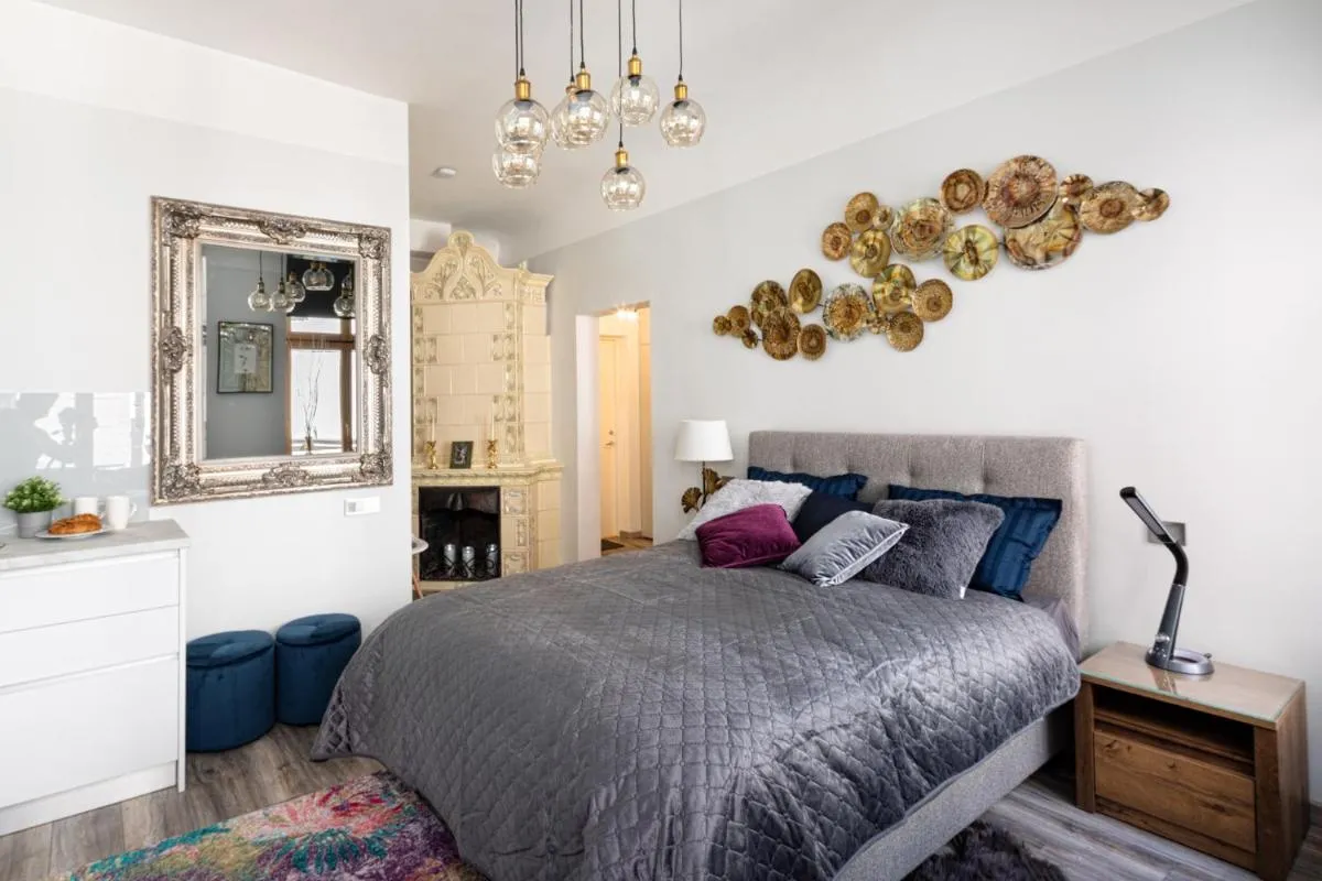 Image 6 of Art Design King Bed Studio Apartment In Old Town