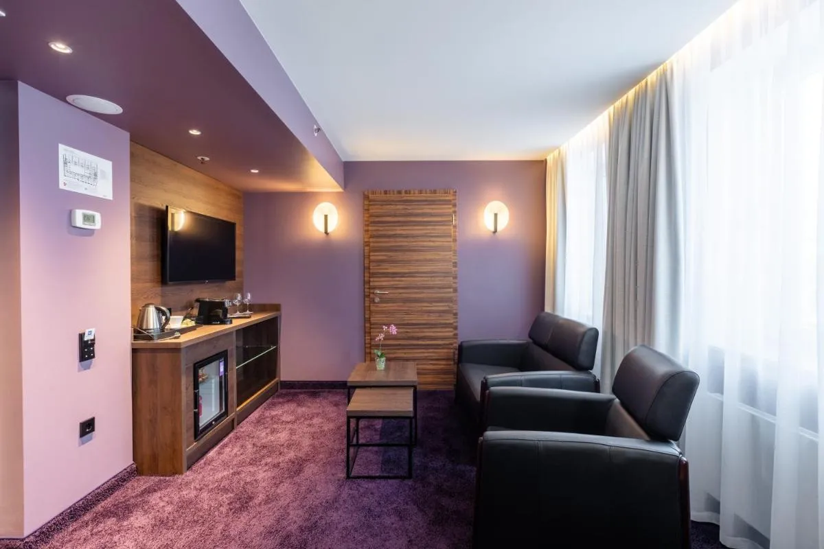 Image 2 of Avalon Hotel & Conferences