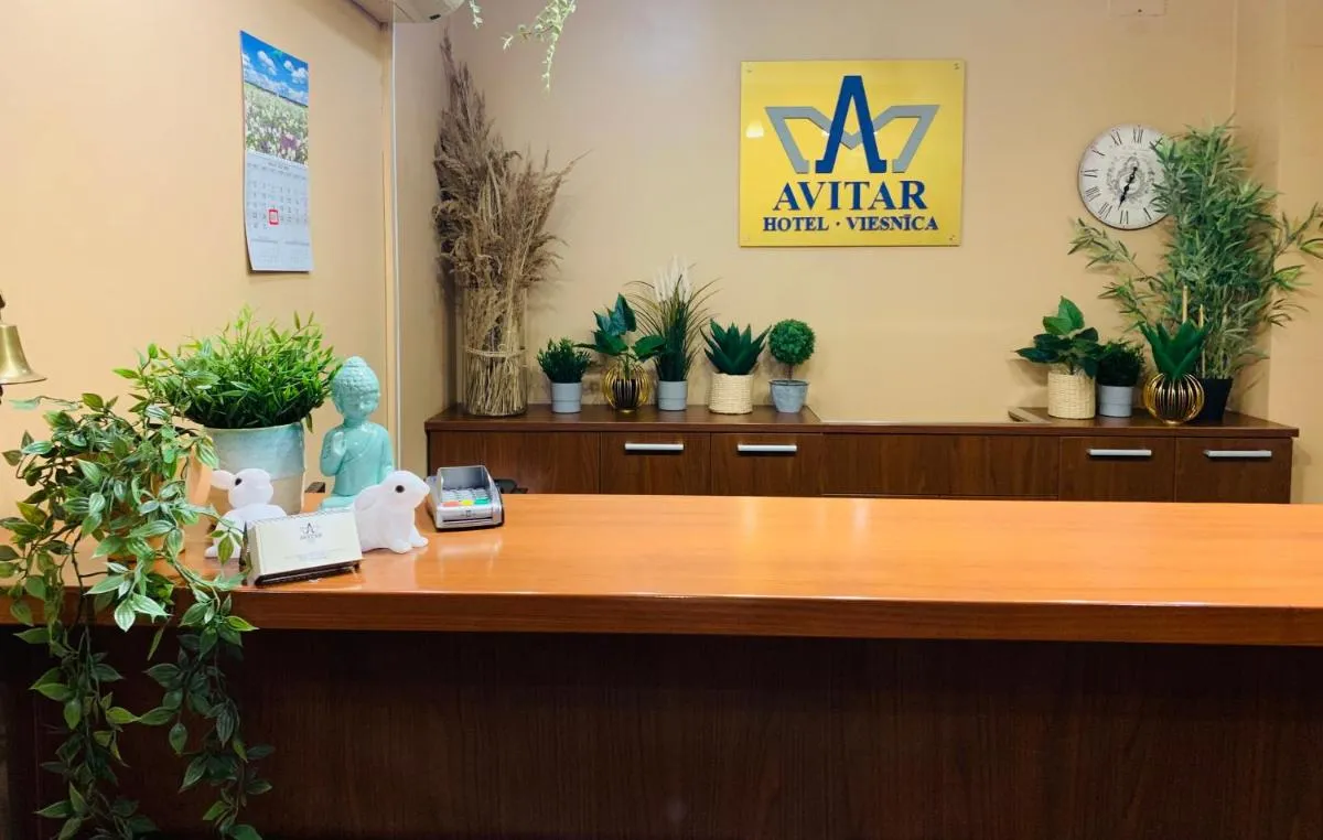 Image 6 of Avitar