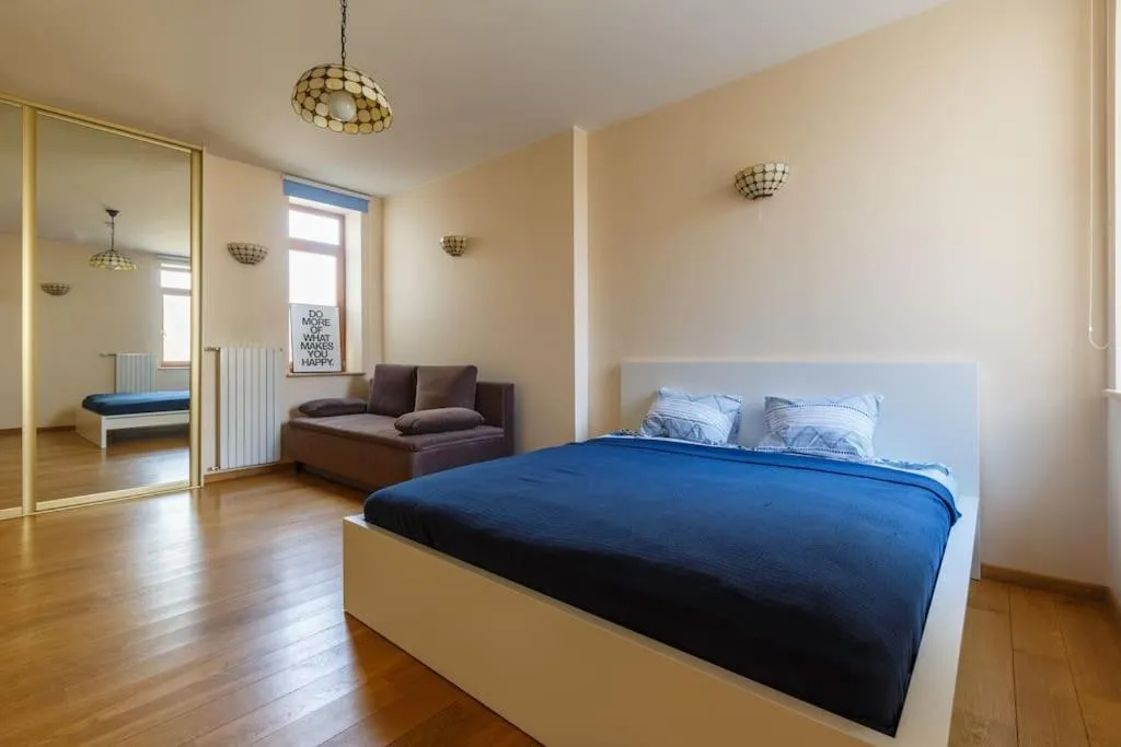 Image 1 of BIG 3-Bedroom and 3-Bathroom apartament