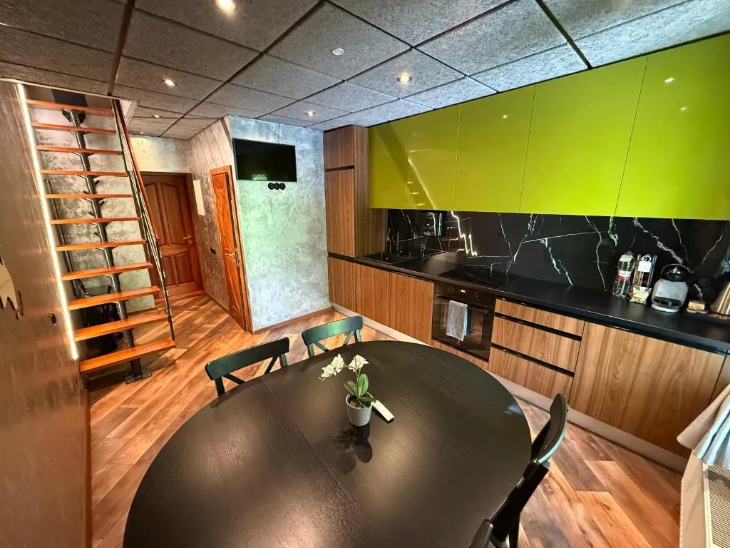 BRIVIBAS RESIDENCE – WAVE, free PRIVAT parking, free WIFI, self check-in