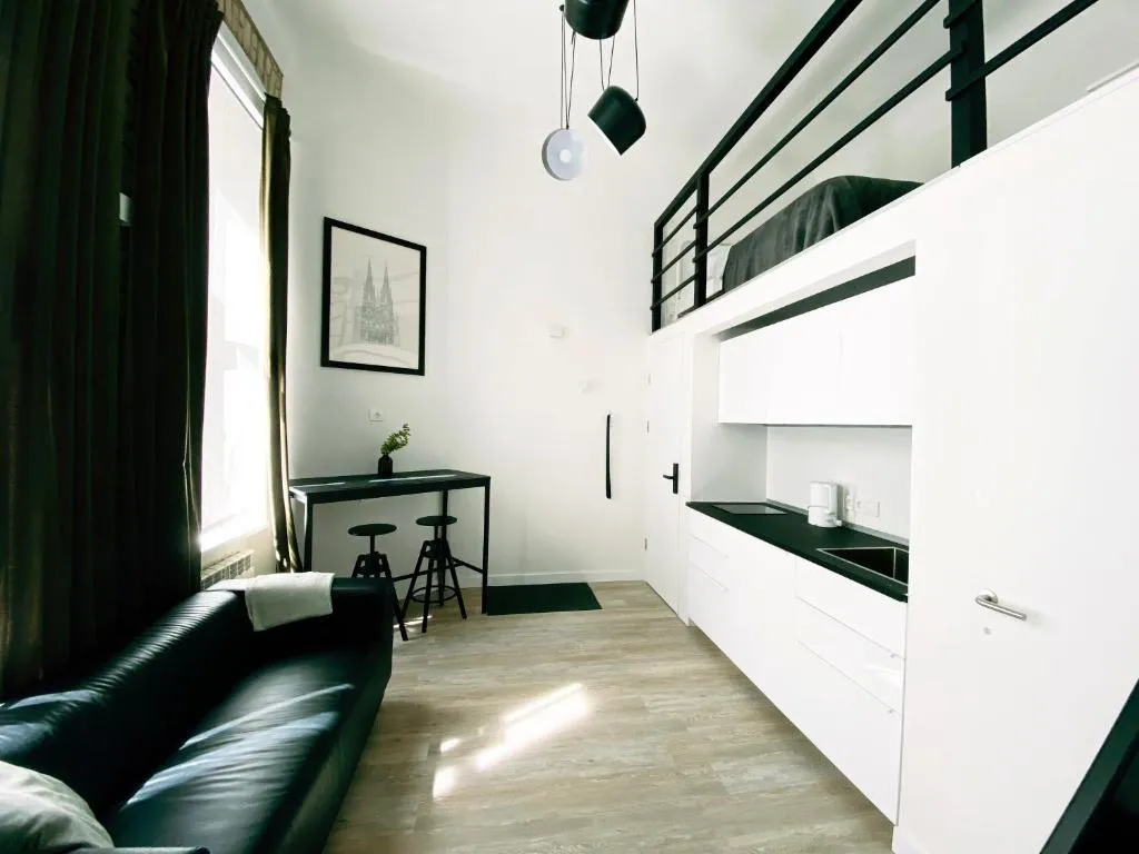 Image of B&W Apartment