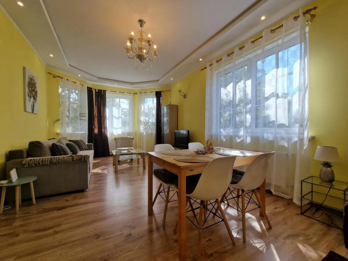 Image 3 of Boutigue city house with terrace and garden free parking