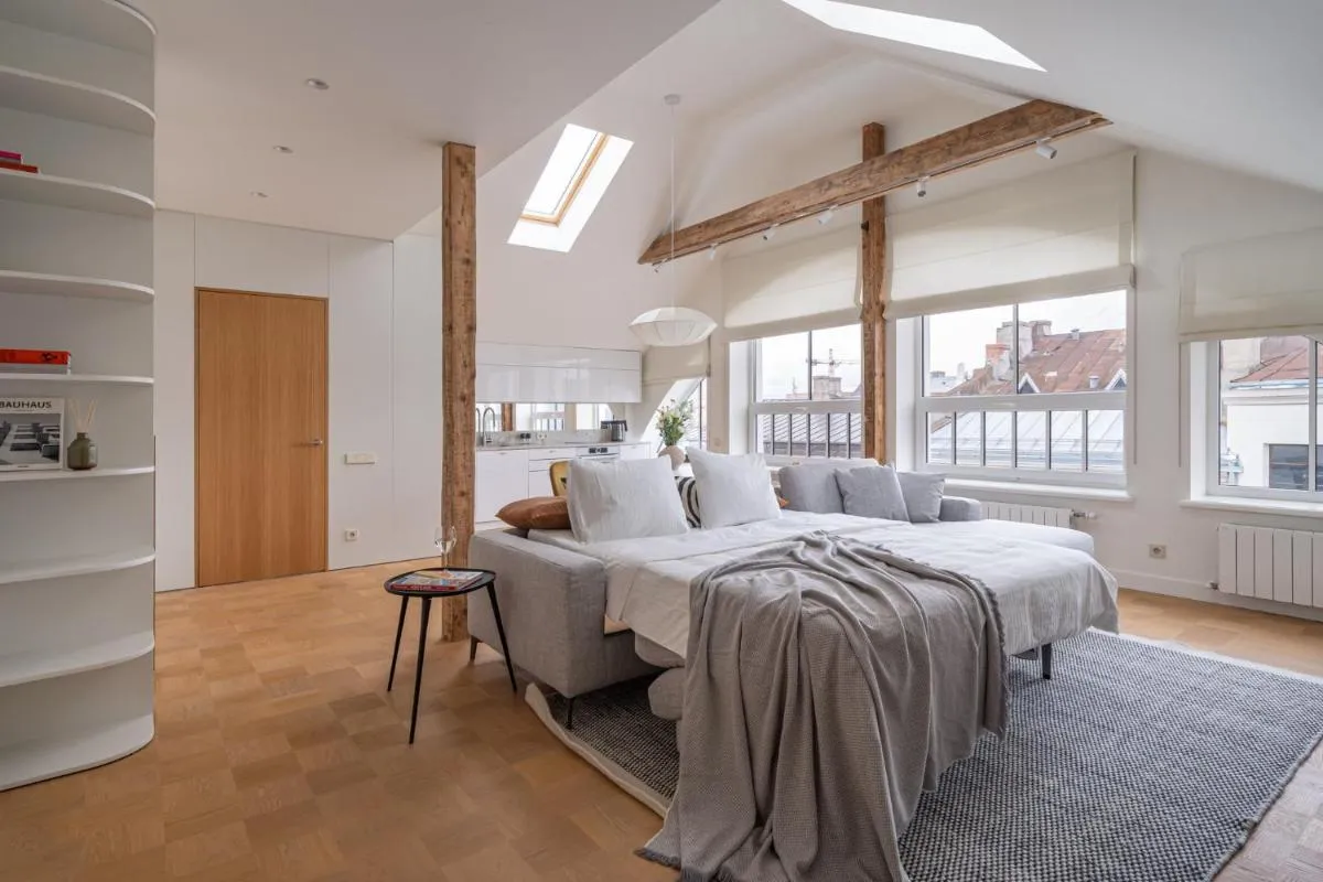 Image 1 of Bright Designer Apartment In City Centre