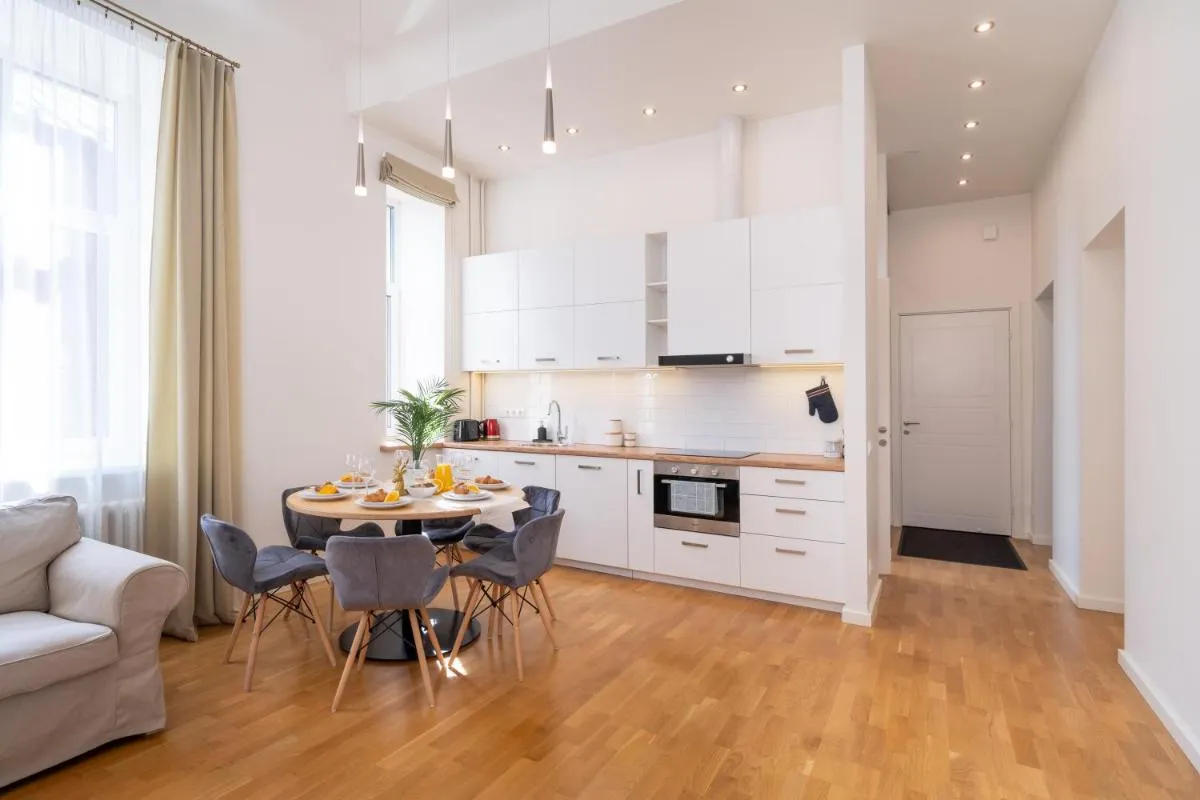 Photo 4 of Bright 3-Bedroom Apartment with Free Parking – Barona Street