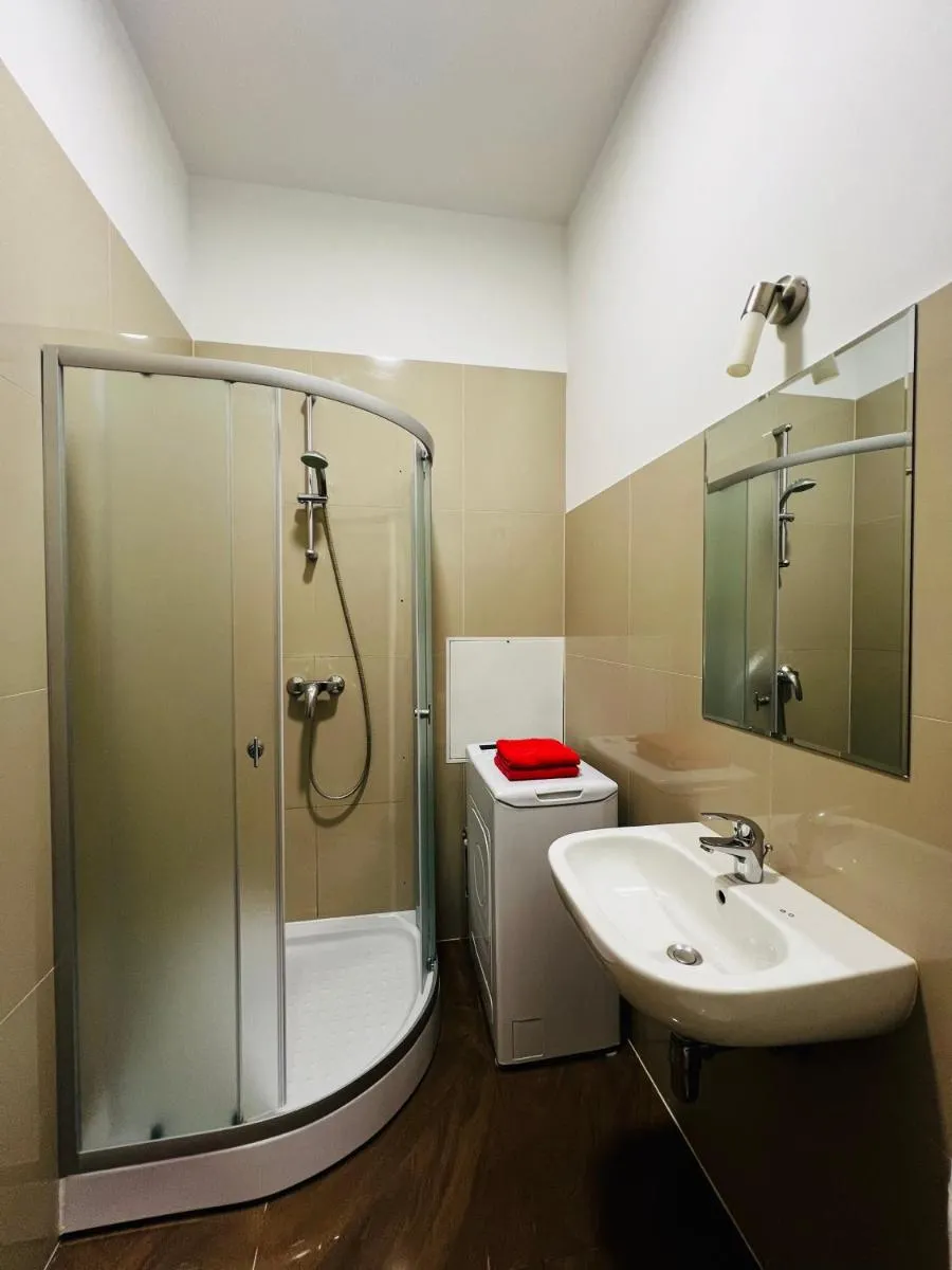 Image 4 of CHERRY apartment