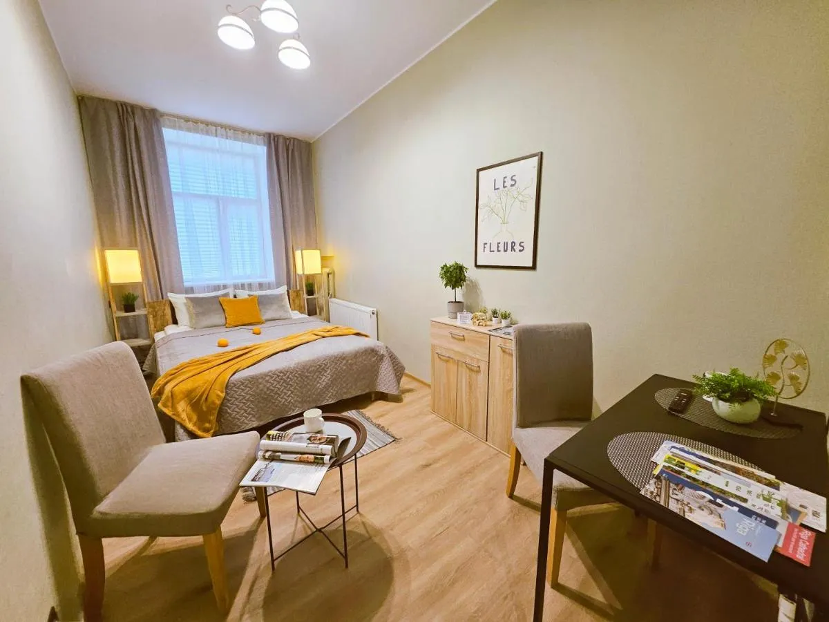 Photo 3 of Centrally located Two Bedroom Apartment, five min Walk to Old Town, Train & Bus stations