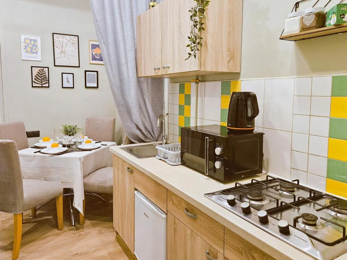 Photo 4 of Centrally located Two Bedroom Apartment, five min Walk to Old Town, Train & Bus stations