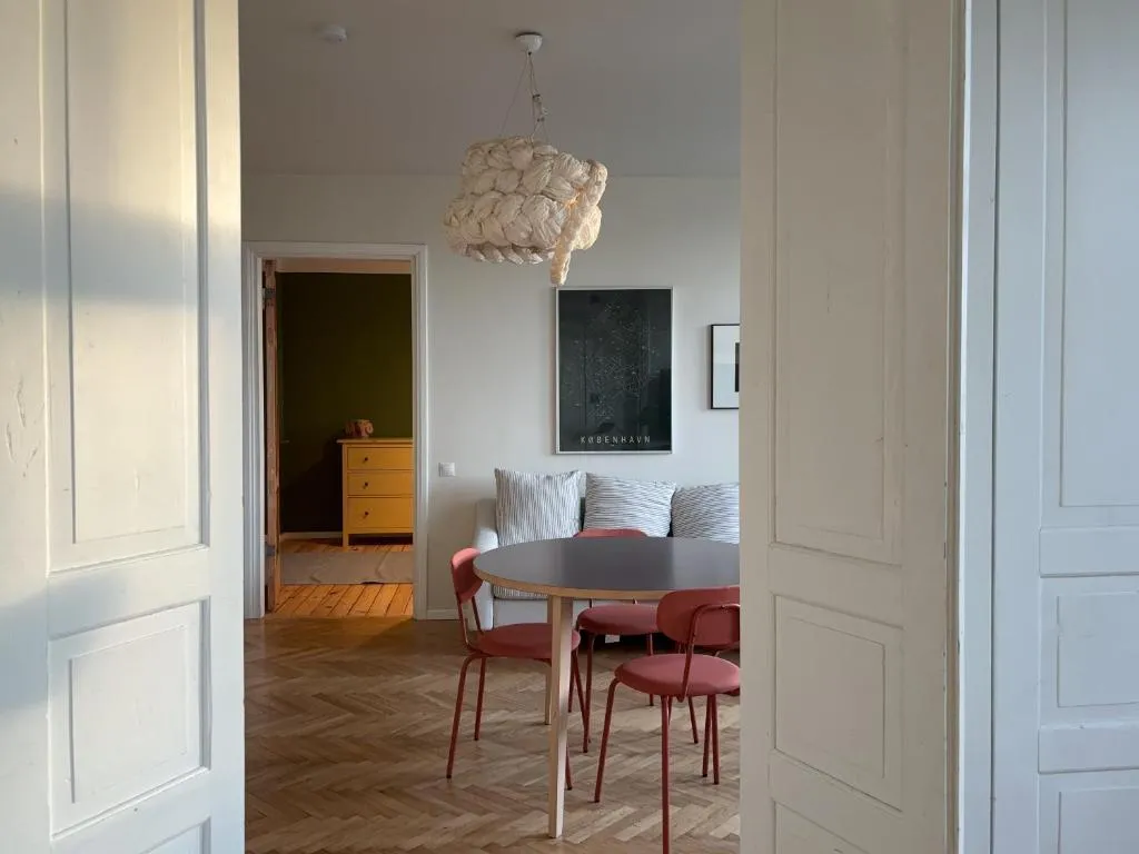 Image of Charming and spacious apartment in the embassy area