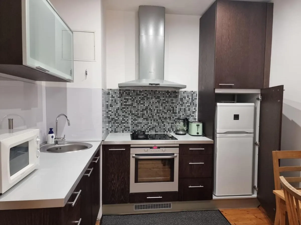 Image 3 of City Inn 2 Bedroom Apartment next to City Hall with parking