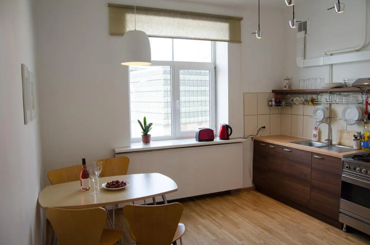 Image 2 of City Inn Riga Apartment, Town Hall view with parking