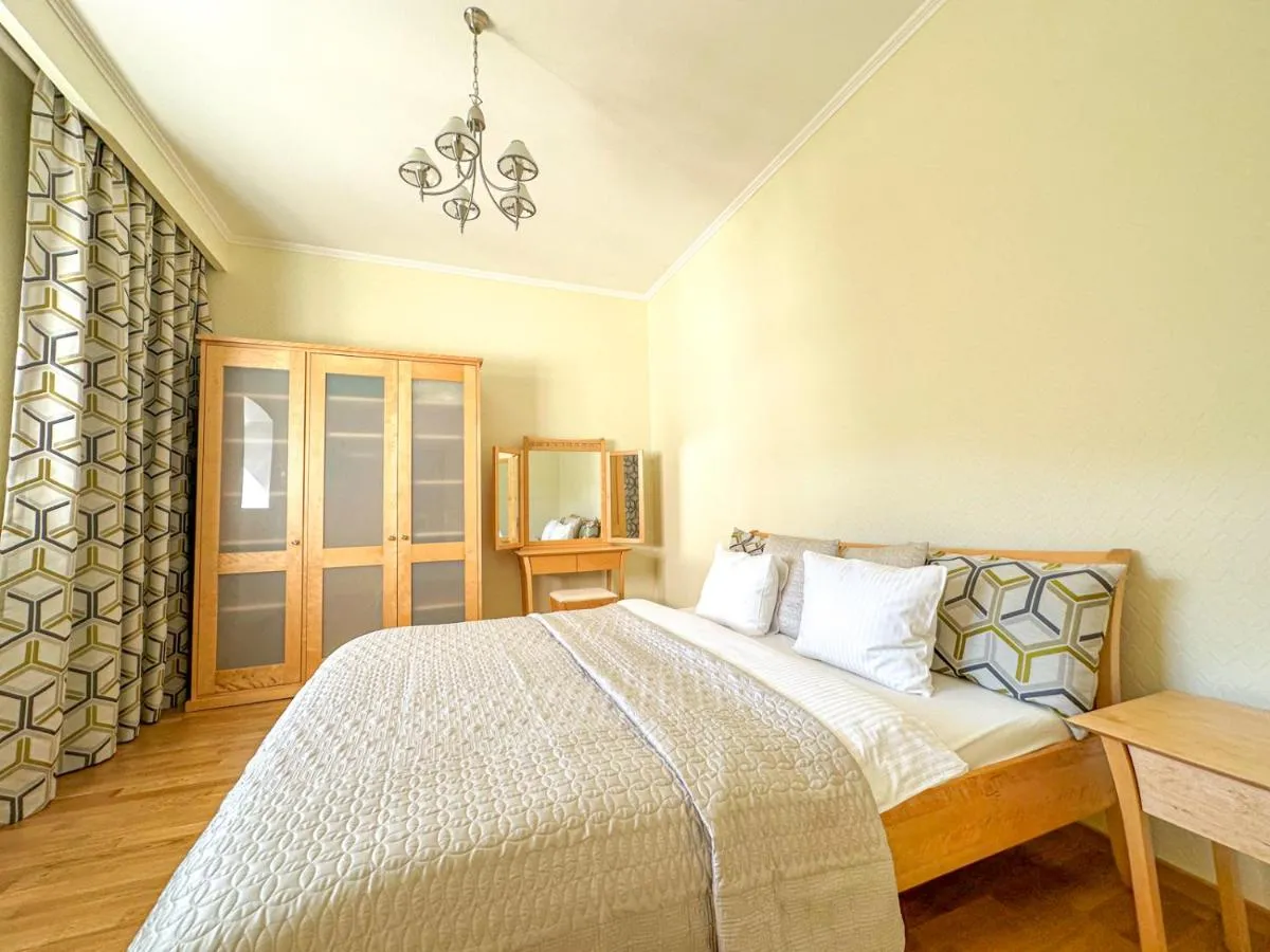 Image 1 of City heart, bright, loft view, free parking