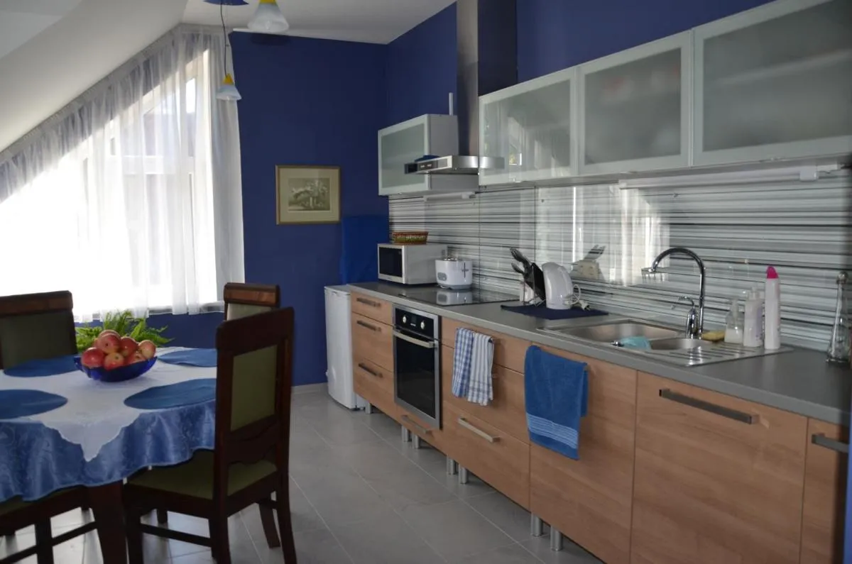 Image 2 of Classic Car Museum Apartment