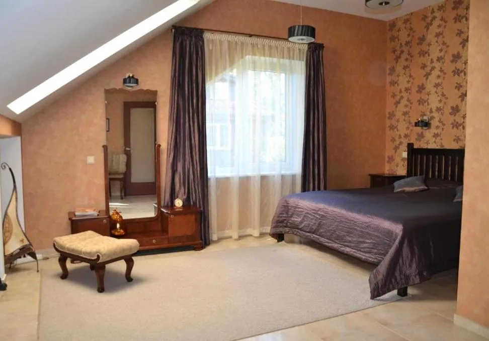 Image 6 of Classic Car Museum Apartment
