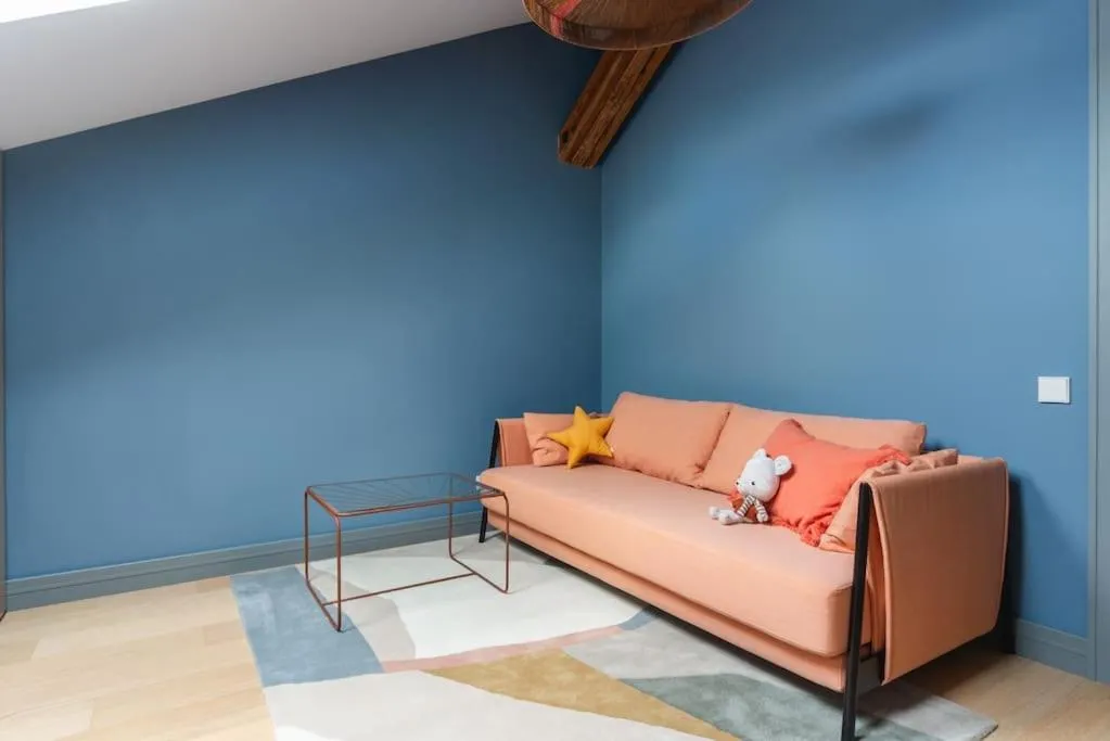 Image 4 of Colourpop: Luxurious Uptown Apartment in Riga