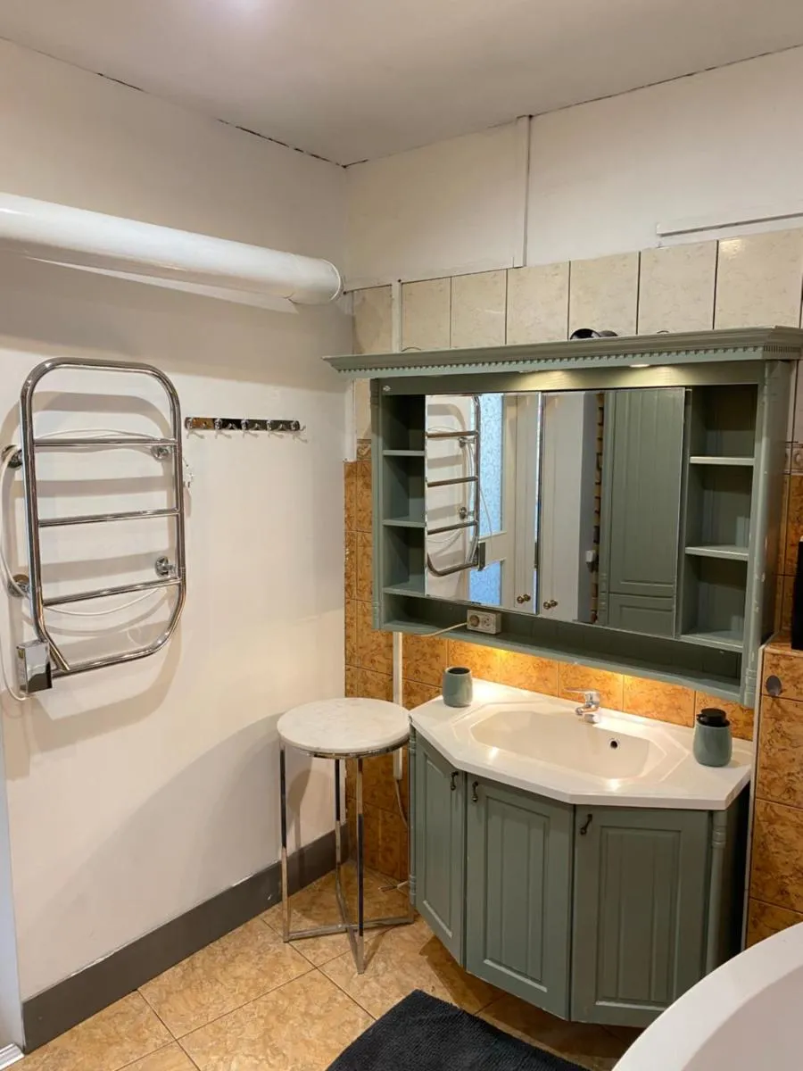 Image 2 of Cosy 2 room 55m2 Centric 10min to Old Town AC
