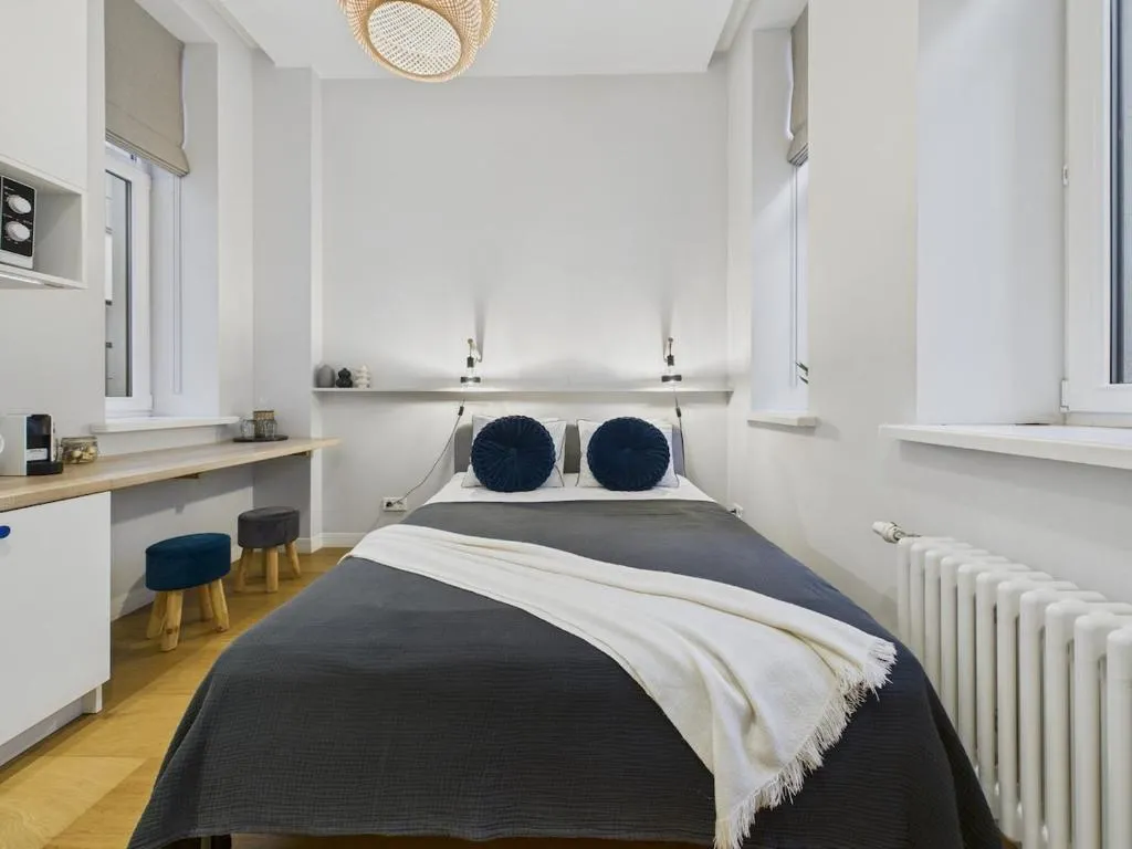 Image 1 of Cosy Blue City Centre Studio, 5 min to Old Town
