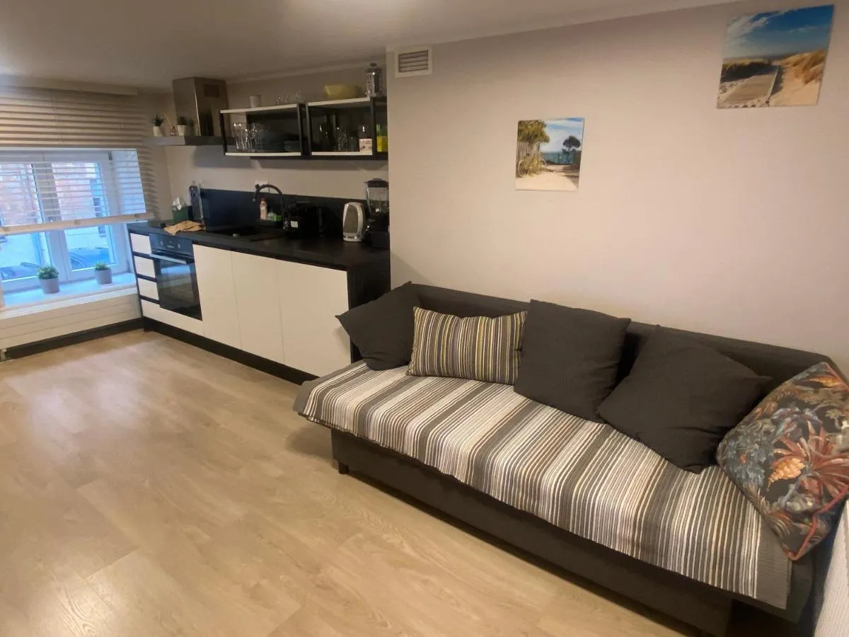 Image 3 of Cozy 2 Rooms Apartment in quiet center