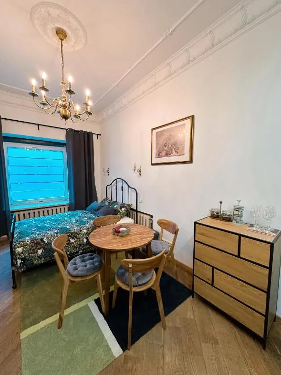 Image 1 of Cozy 33m2 2-room Studio Apartment in City Center