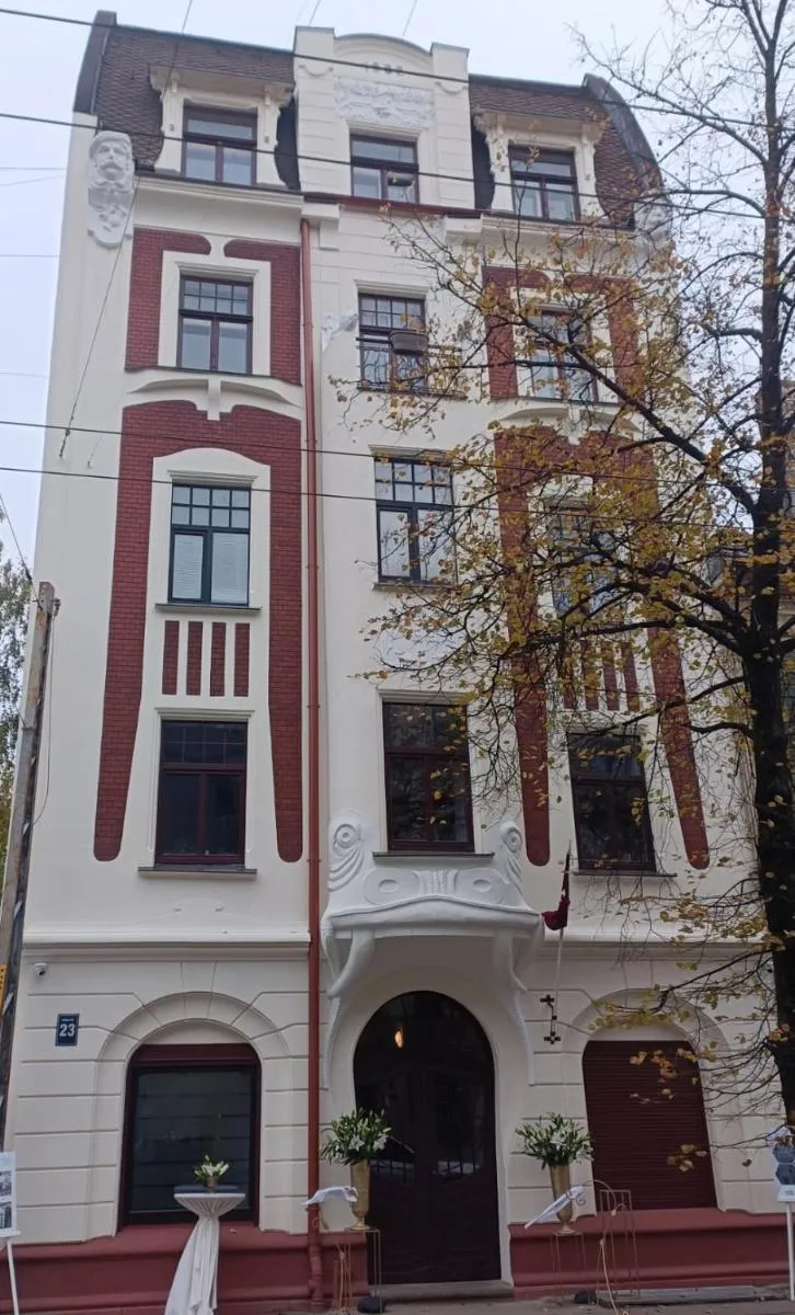 Photo 3 of Cozy 33m2 2-room Studio Apartment in City Center