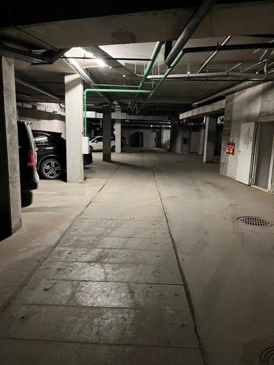 Image 5 of Cozy apartmant in OldTown ,free underground parking