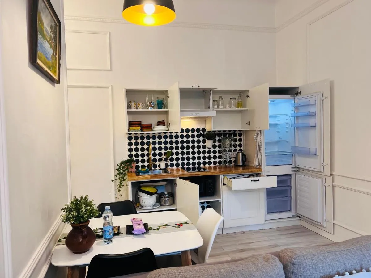 Image 2 of Cozy apartment