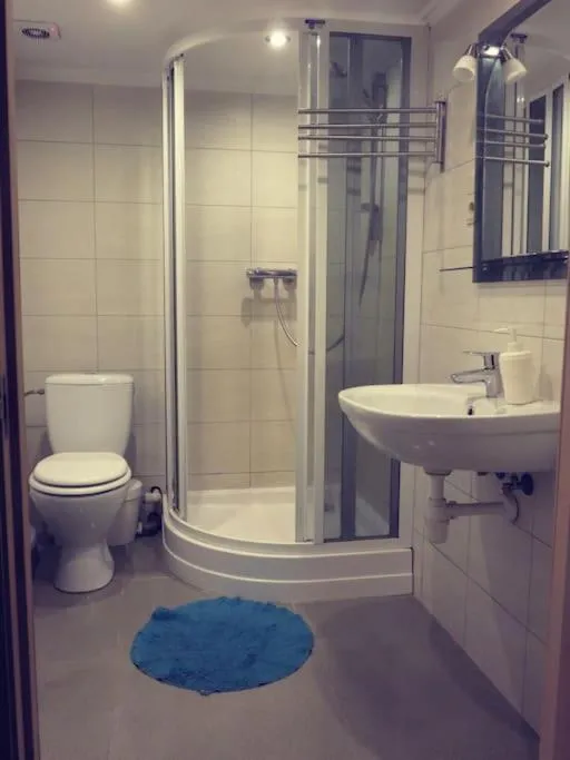 Image 3 of Cozy apartment near the airport