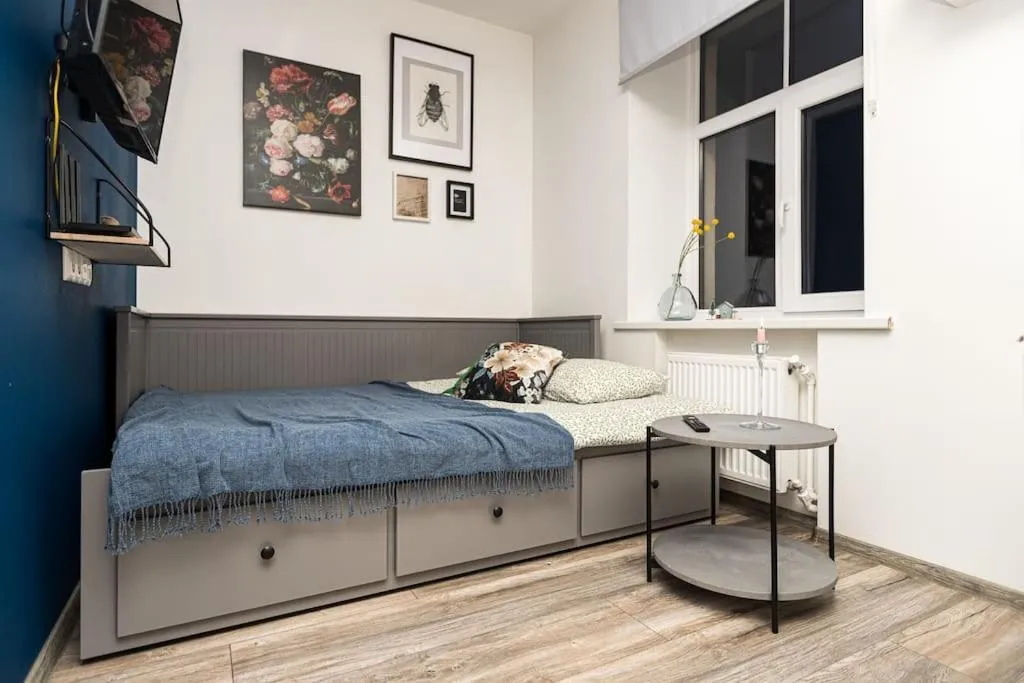 Image 6 of Cute studio APT with a View over the rooftops and Free parking in the area