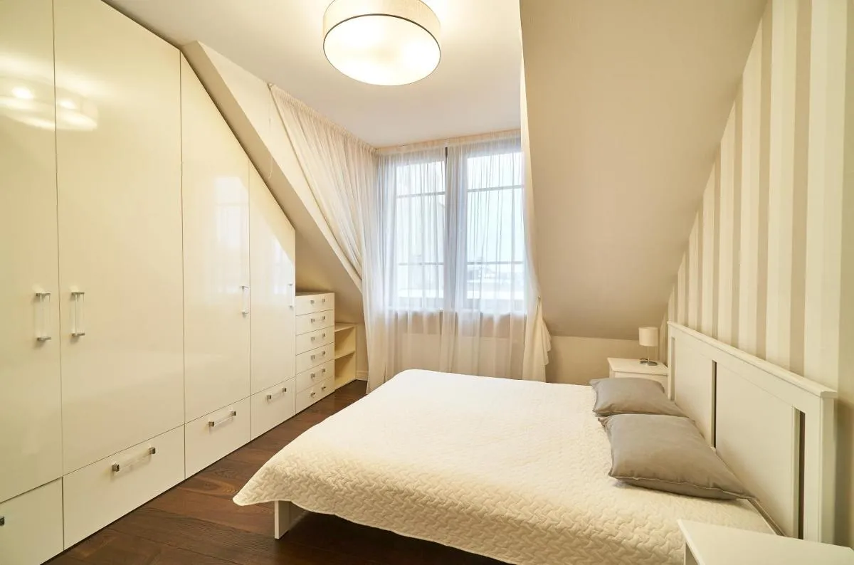 Image 1 of EMI Apartment