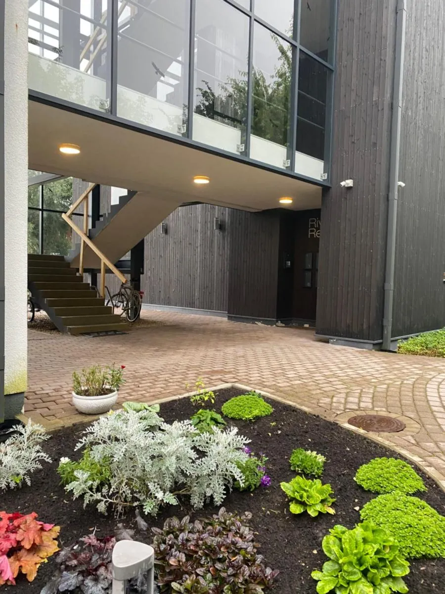 Photo 3 of Elegant Riverside Flat
