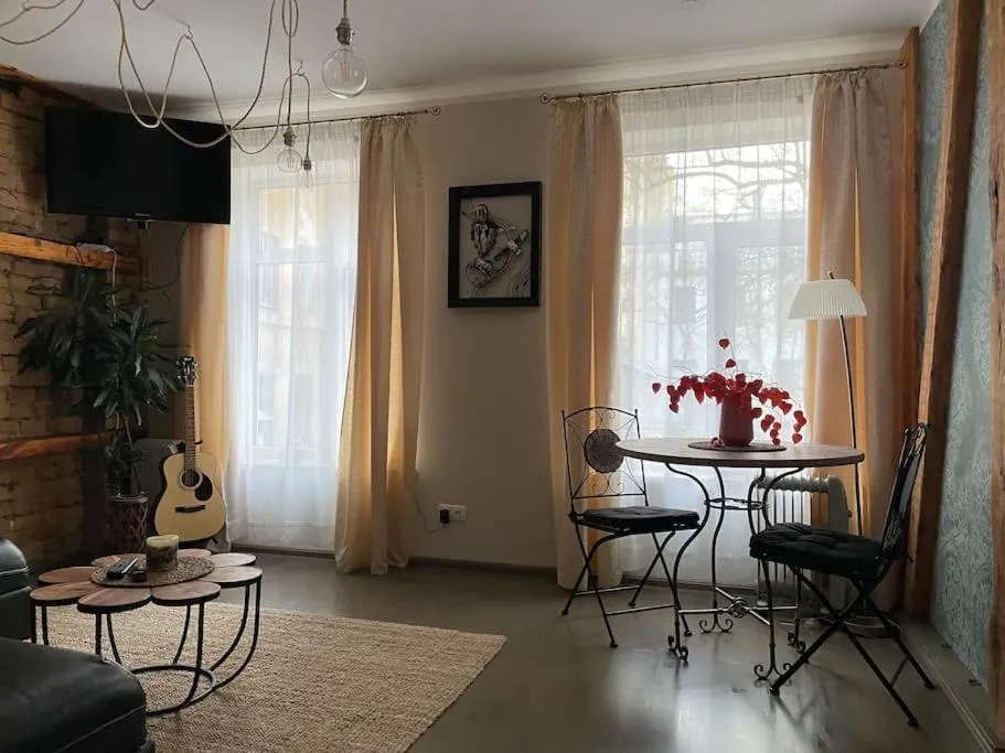 Photo 4 of Elegant & Central 1Br w Free Parking & Coffee machine