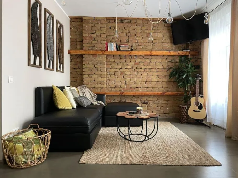 Photo 3 of Elegant & Central 1Br w Free Parking & Coffee machine