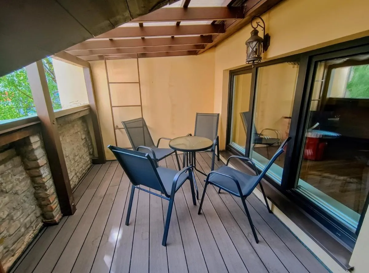 Image 5 of Ernests’ unique townhouse with sauna, hot tub and free parking