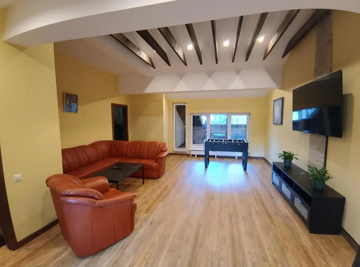 Image 1 of Ernests’ unique townhouse with sauna, hot tub and free parking