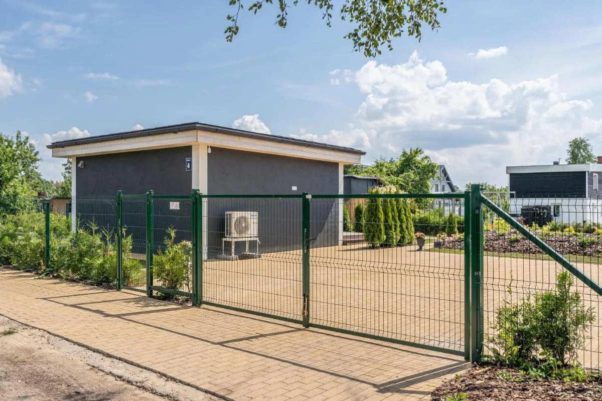 Image 6 of Family Garden House with Free Private Parking & Playground