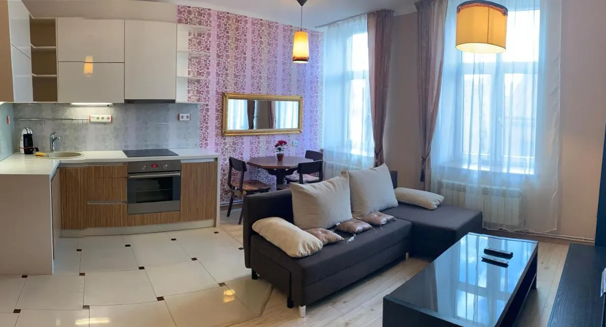 Image 1 of Fresh&Cozy apartment, parking free, 15 min walk to center