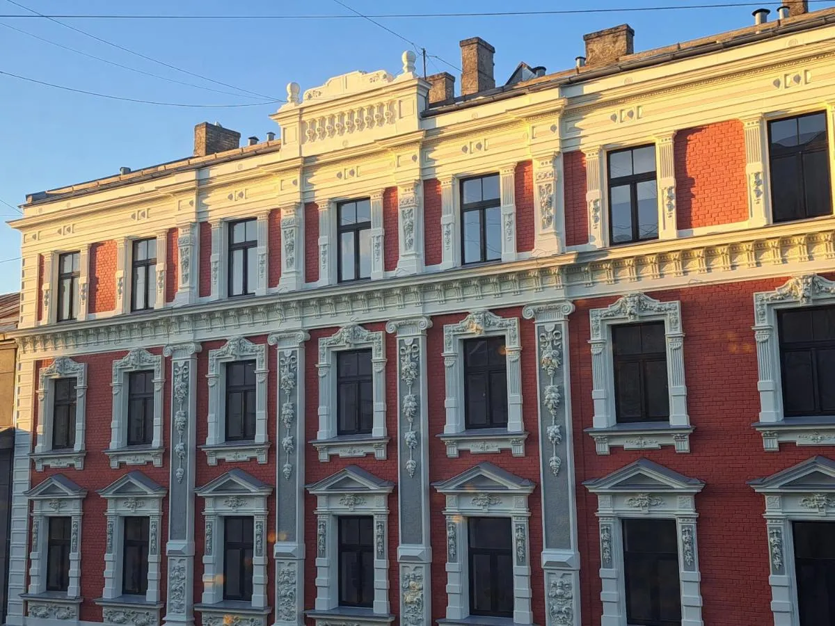 Image 5 of Golden Palms Apartment in the city centre
