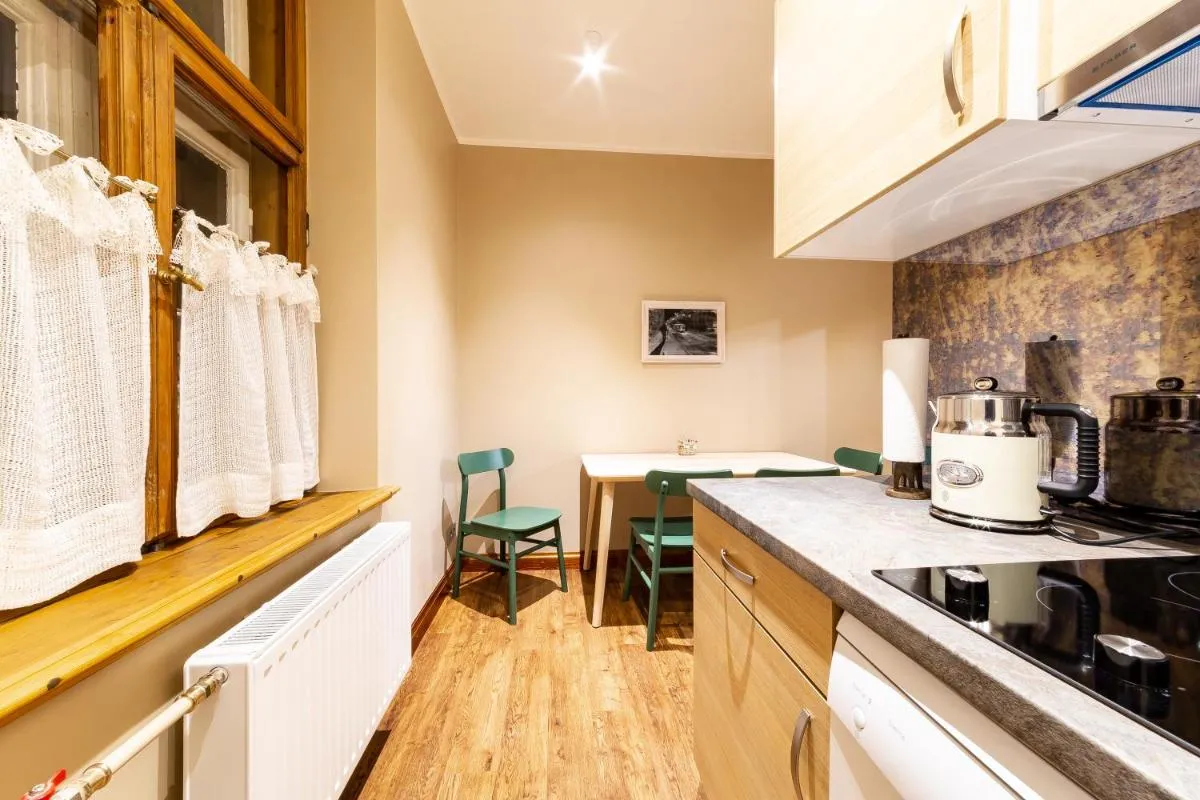 Image 3 of Gourmet Storie’s AP 68sqm Renovated Free parking