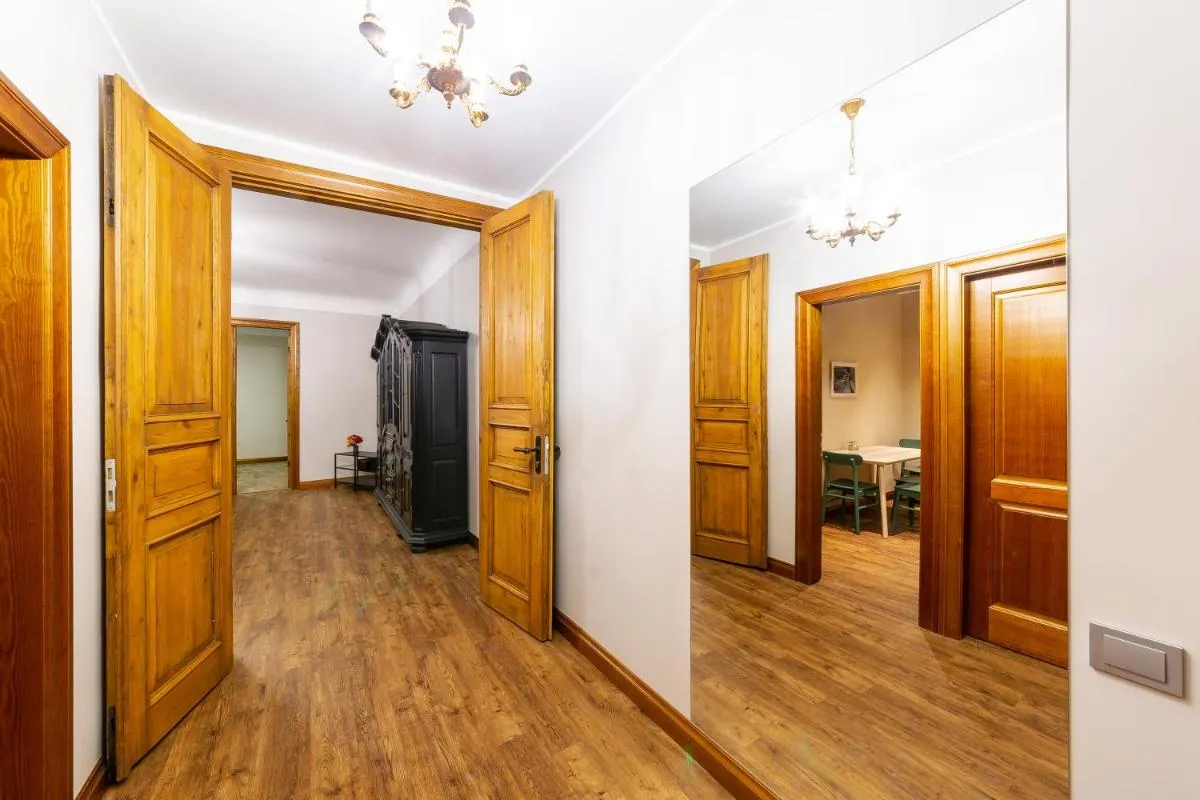 Image 6 of Gourmet Storie’s AP 68sqm Renovated Free parking